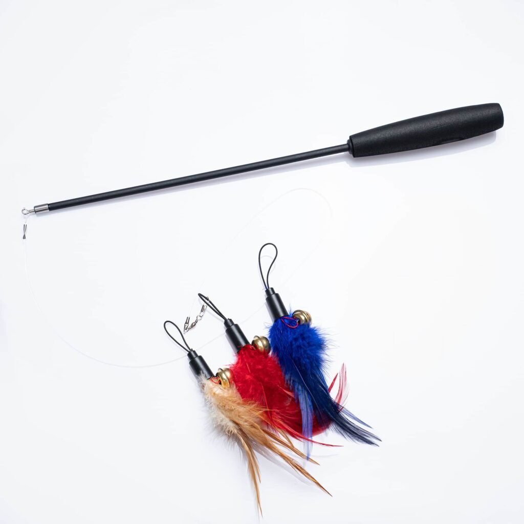 Cat Toys with Feathers: Keep Cats Engaged